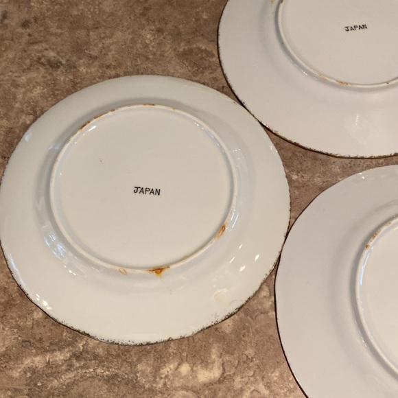 Currier & Ives 4 seasons vintage decor plates - Picture 7 of 8